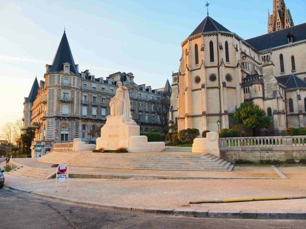 Vivre A Pau